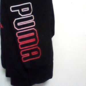 KIDS  PUMA SWEATS SZ SM